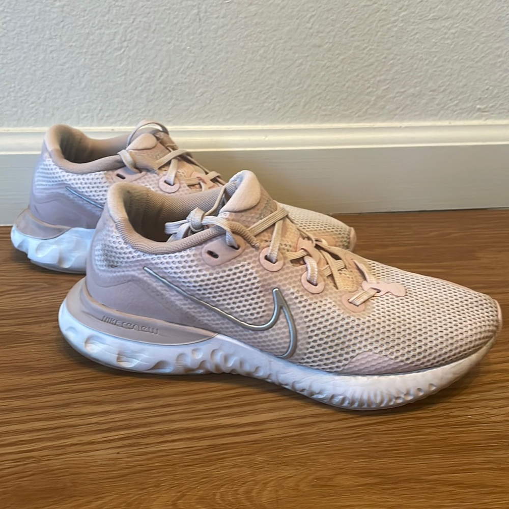 Women’s Nike Renew Low-Top Sneakers